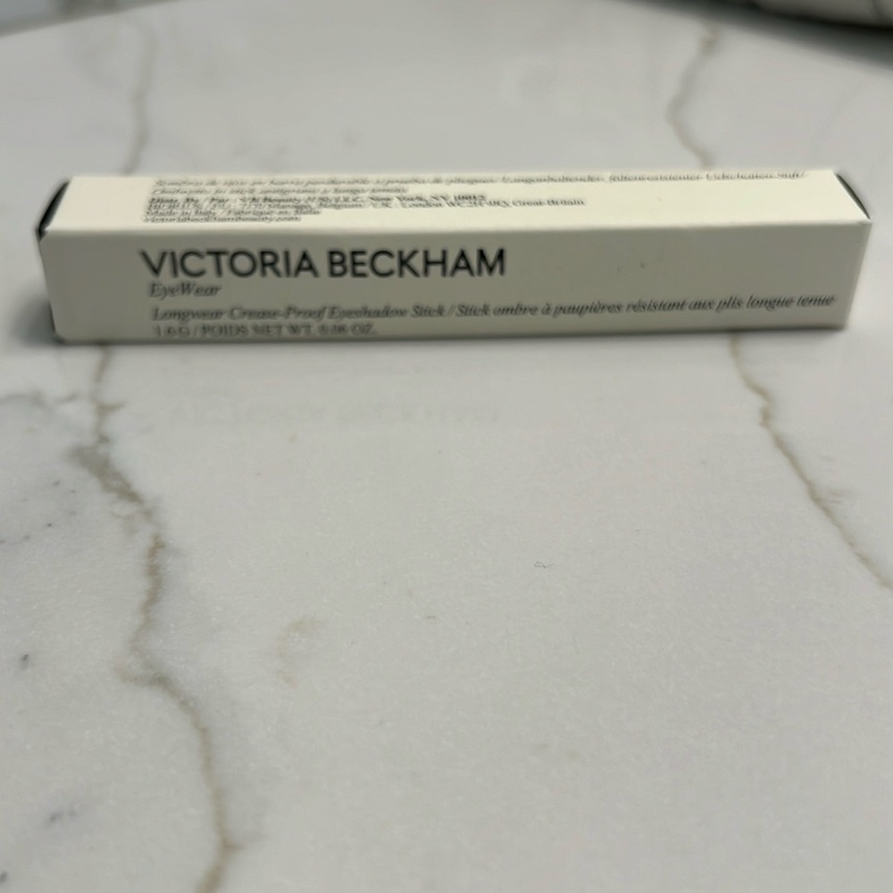Victoria Beckham Beauty Eyewear EyeShadow Stick in Oyster. New in box.